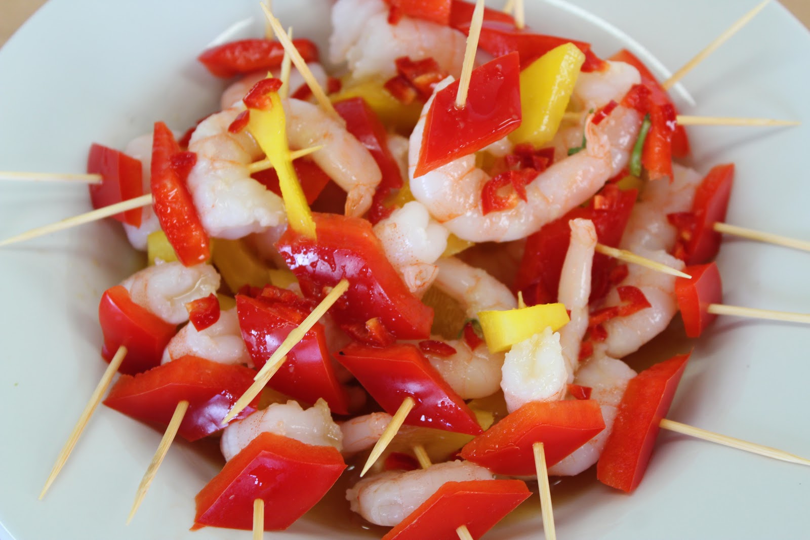 Mango, king prawn, pepper and fresh chilli canapes